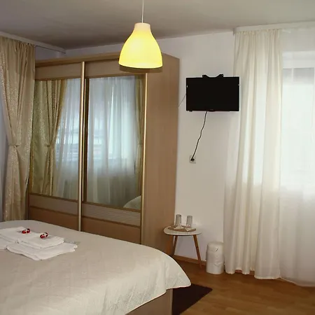The View House Гостьовий будинок Брашов